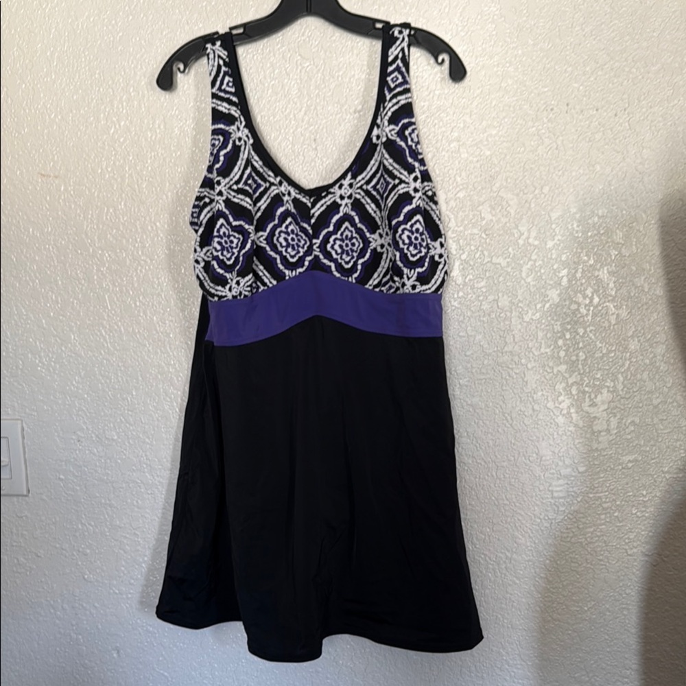 Tropical escapes 18w swimsuit  Purple/black Sleeveless Dress White Pattern
